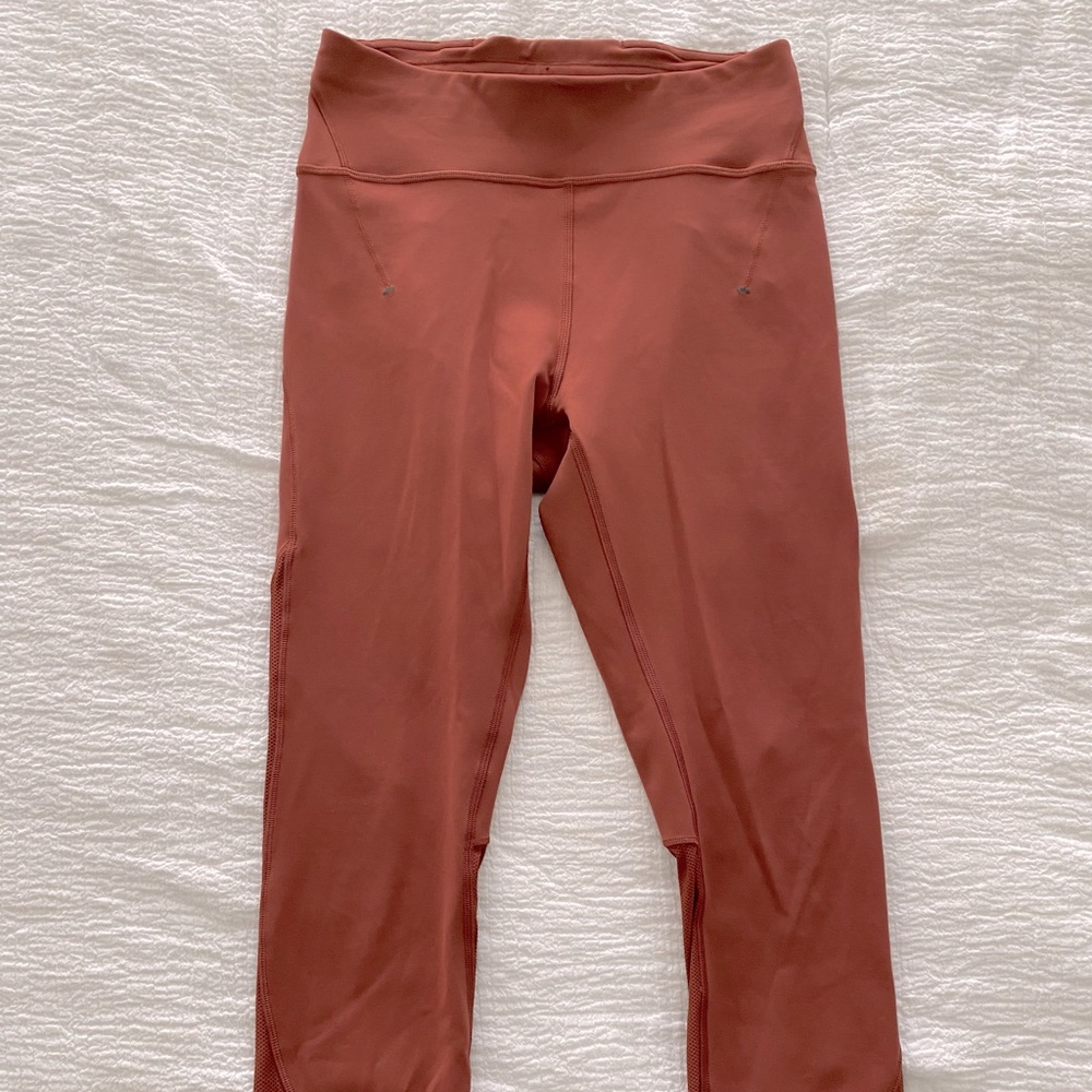 lululemon Everlux and Mesh High Rise Tight 25”